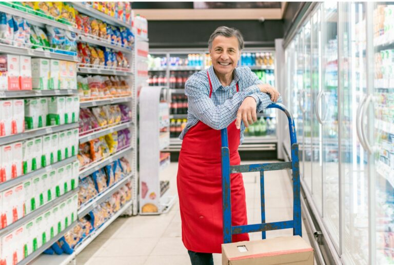 Le taux d’emploi des seniors poursuit sa hausse en 2023